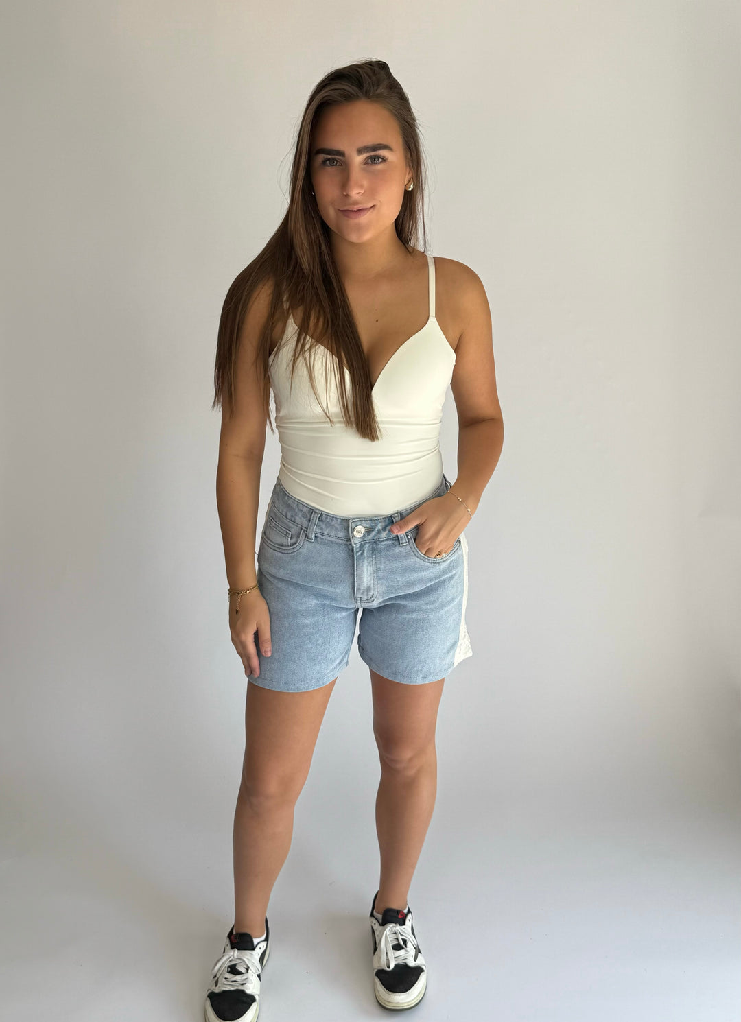 Short Lace