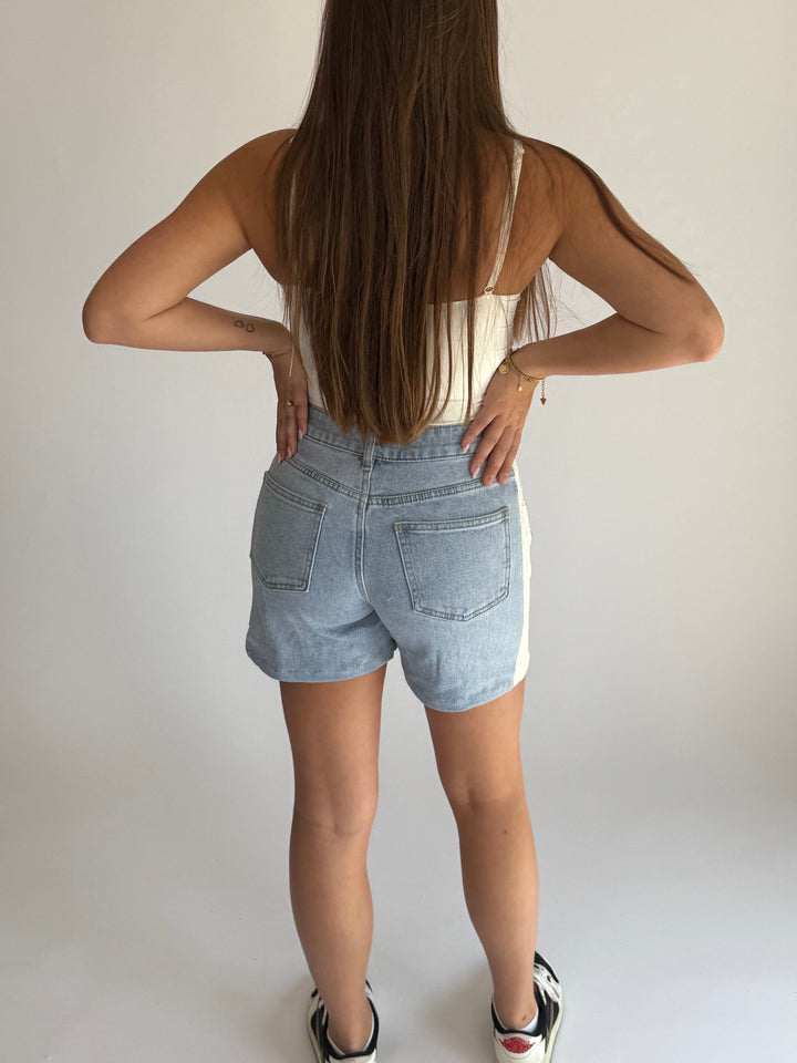 Short Lace