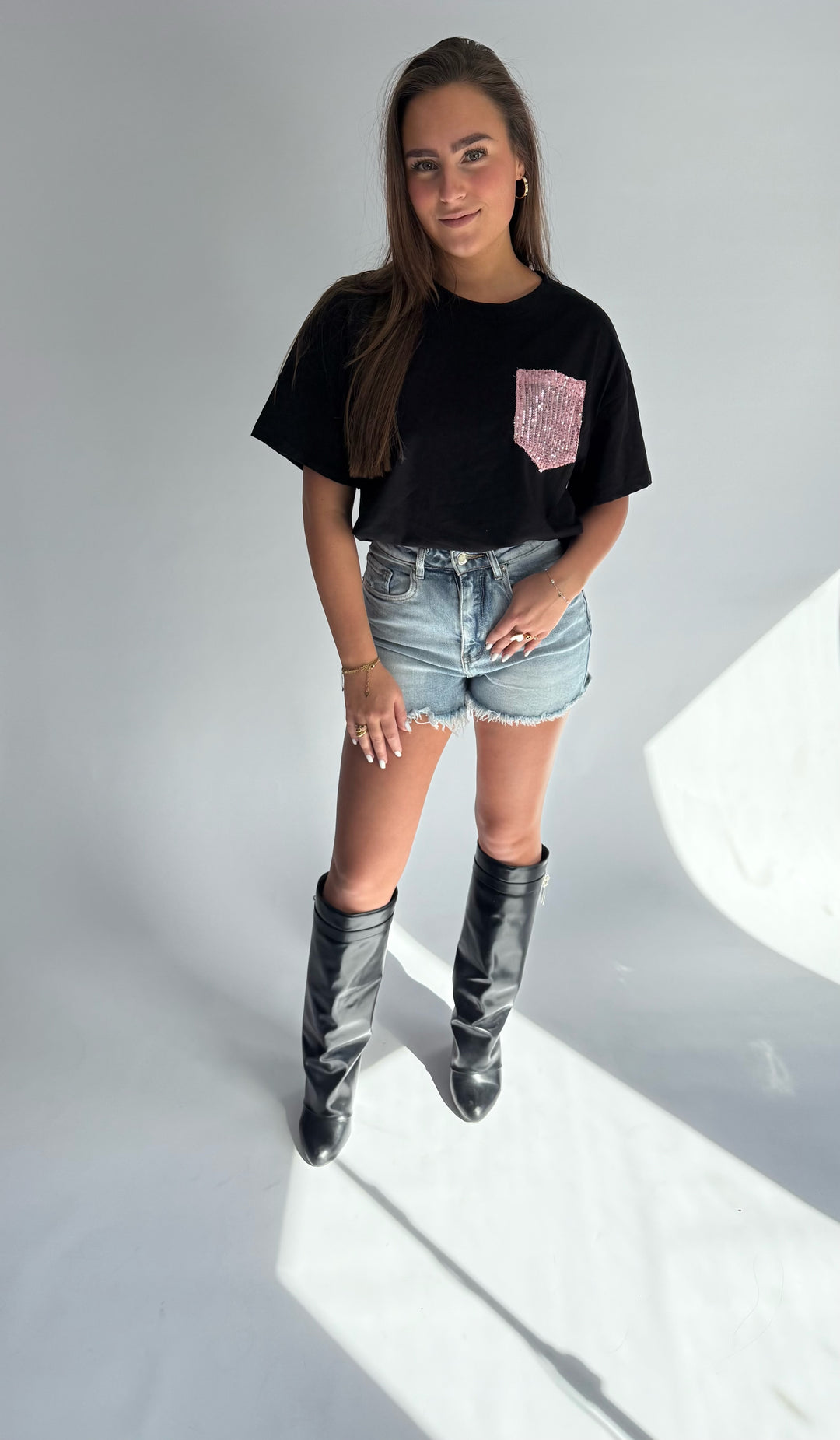 Short Lisa roze