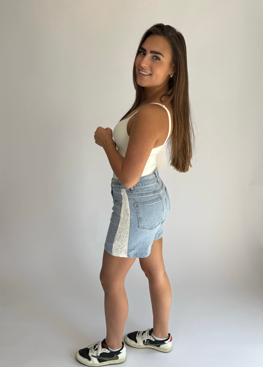 Short Lace